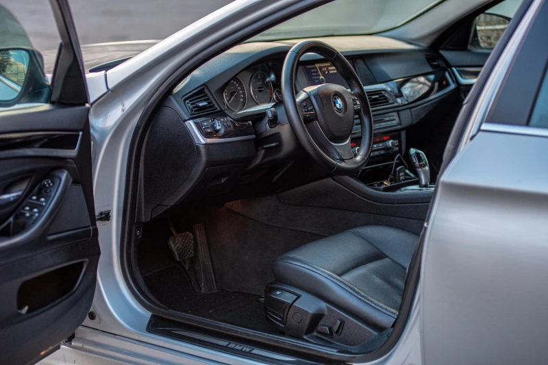 BMW 520 M-pack, снимка 10 - Автомобили и джипове - 53417917