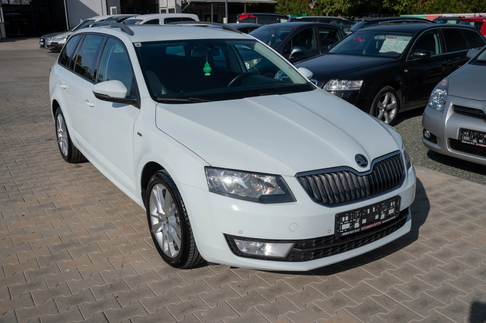 Skoda Octavia 1.6* TDI* 110кс* ЕВРО6 - изображение 4