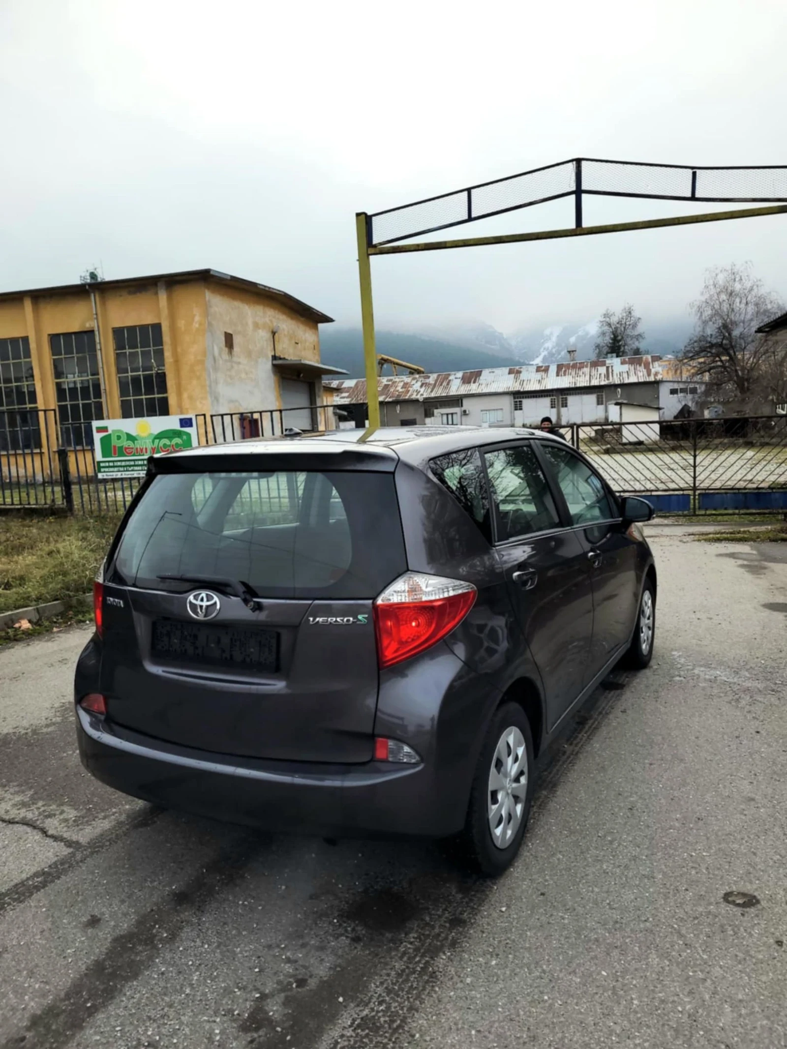 Toyota Verso S 1.3 vvti - изображение 6
