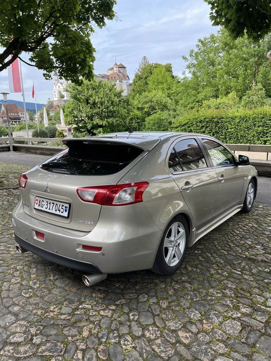 Mitsubishi Lancer Sportback - изображение 3