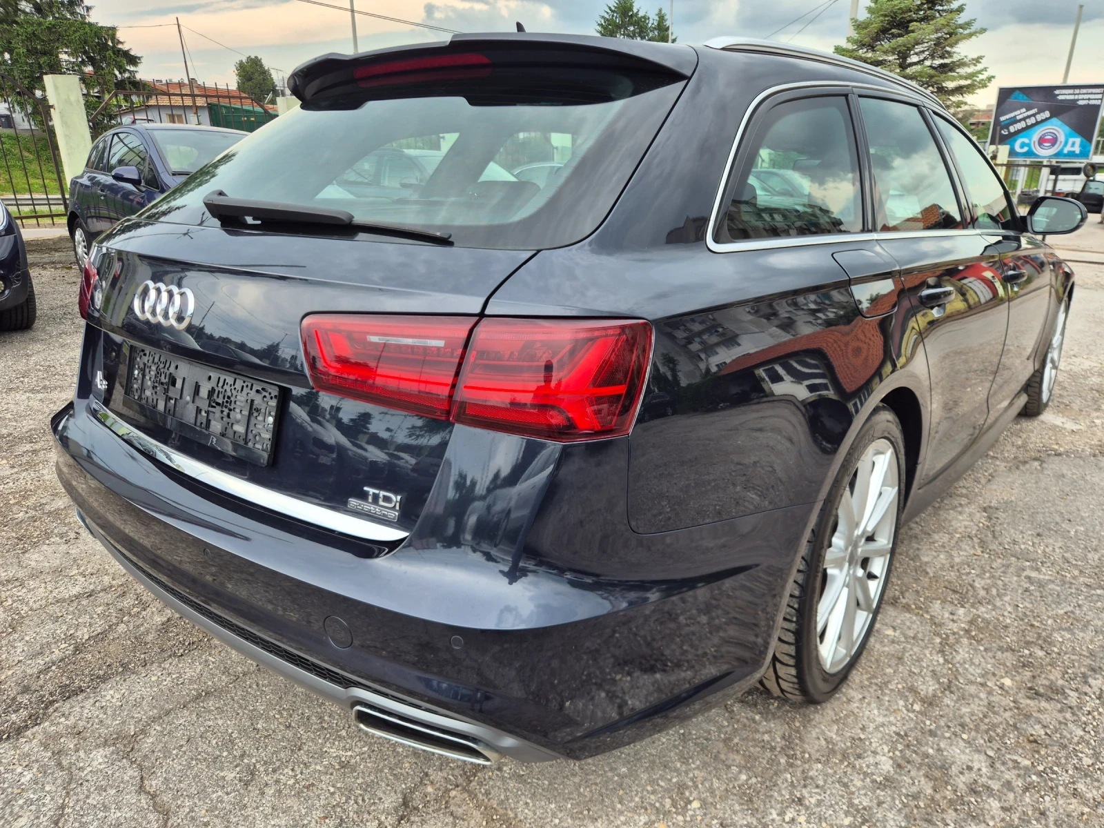 Audi A6 3.0TDI* S-LINE* ПАНОРАМА* LED* NAVI* DISTRONIC, снимка 4 - Автомобили и джипове - 52848995