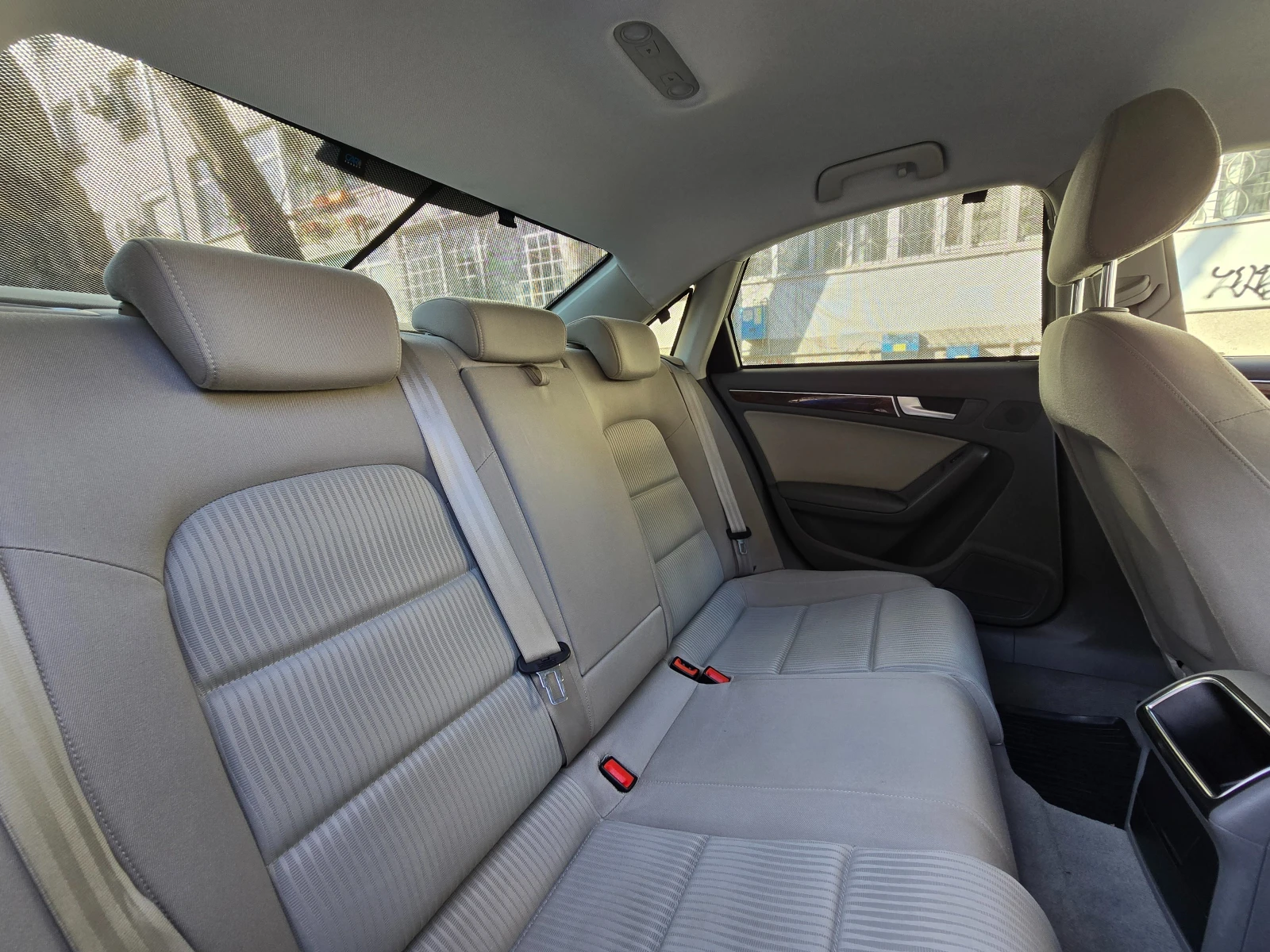 Audi A4 1.8TFSI, снимка 9 - Автомобили и джипове - 53749598