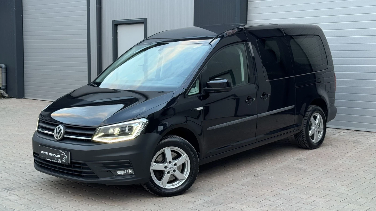 VW Caddy MAXI* Distronic* Navi, снимка 3 - Автомобили и джипове - 53992480