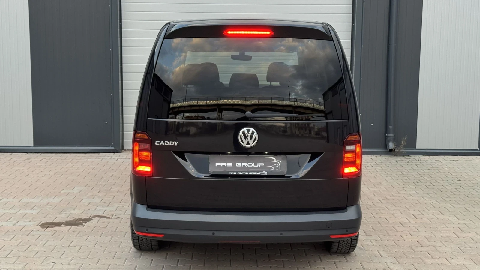 VW Caddy MAXI* Distronic* Navi, снимка 8 - Автомобили и джипове - 53992480