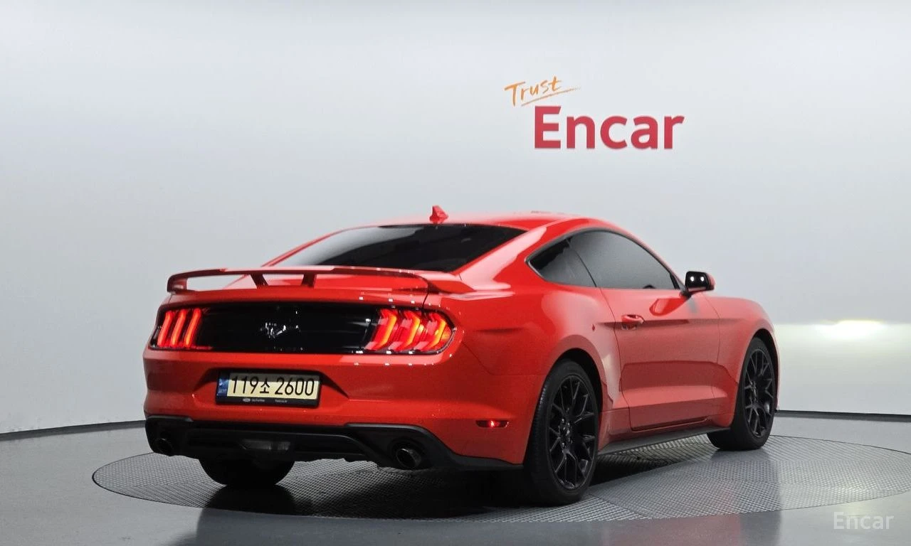 Ford Mustang ECO* BOOST* ДИГИТАЛНО* ТАБЛО* ОБДУХВАНЕ* 360КАМЕРА, снимка 2 - Автомобили и джипове - 54428053