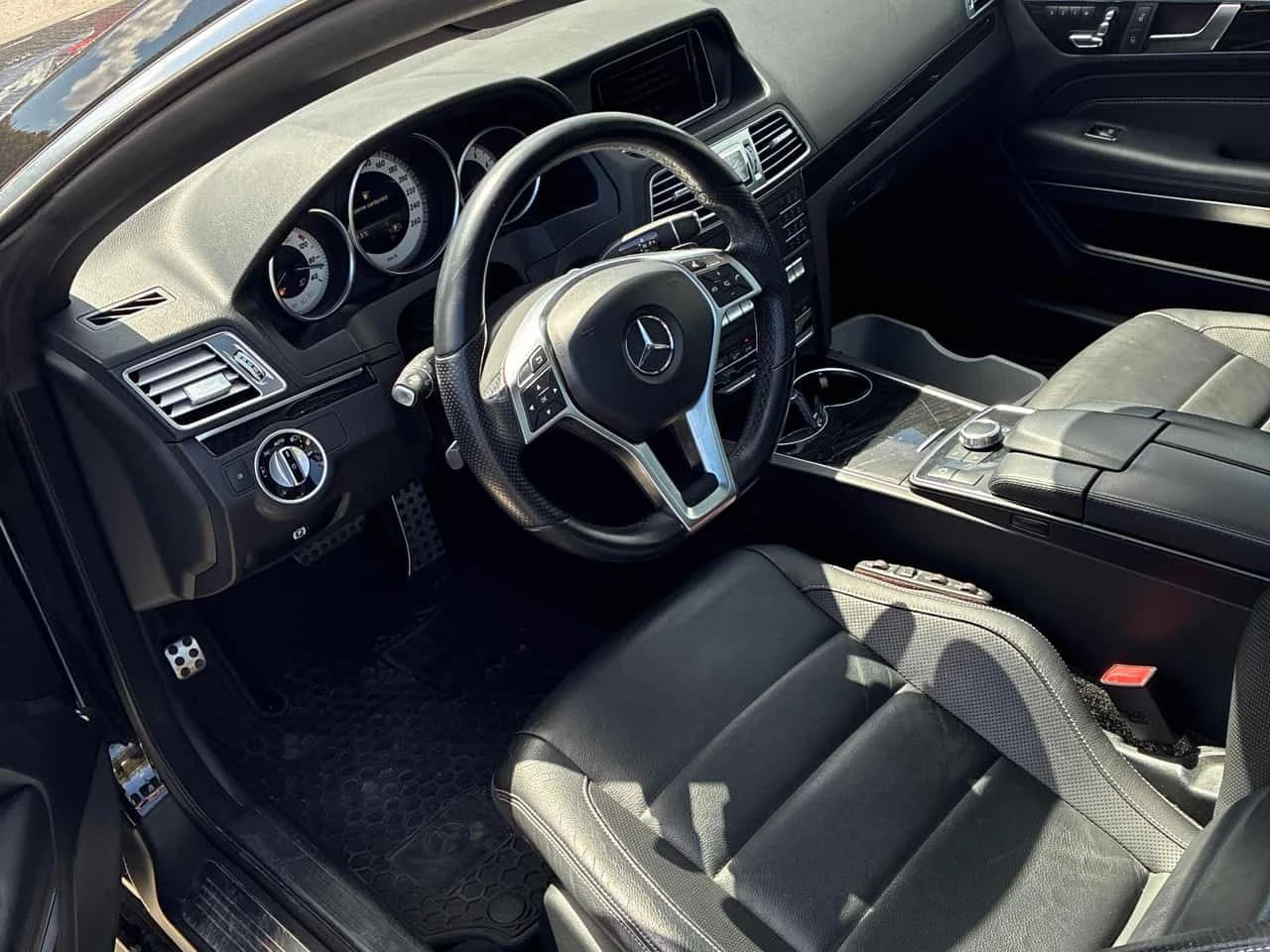 Mercedes-Benz E 400 ПОДГРЕВ * 360 * ШИБИДАХ * КЛИП НА МОТОРА, снимка 9 - Автомобили и джипове - 54466877