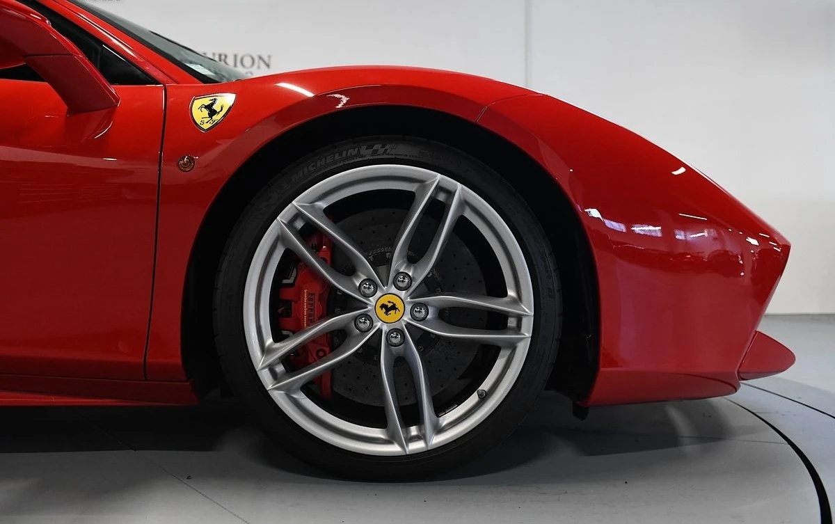 Ferrari 488 GTB, снимка 5 - Автомобили и джипове - 54700016