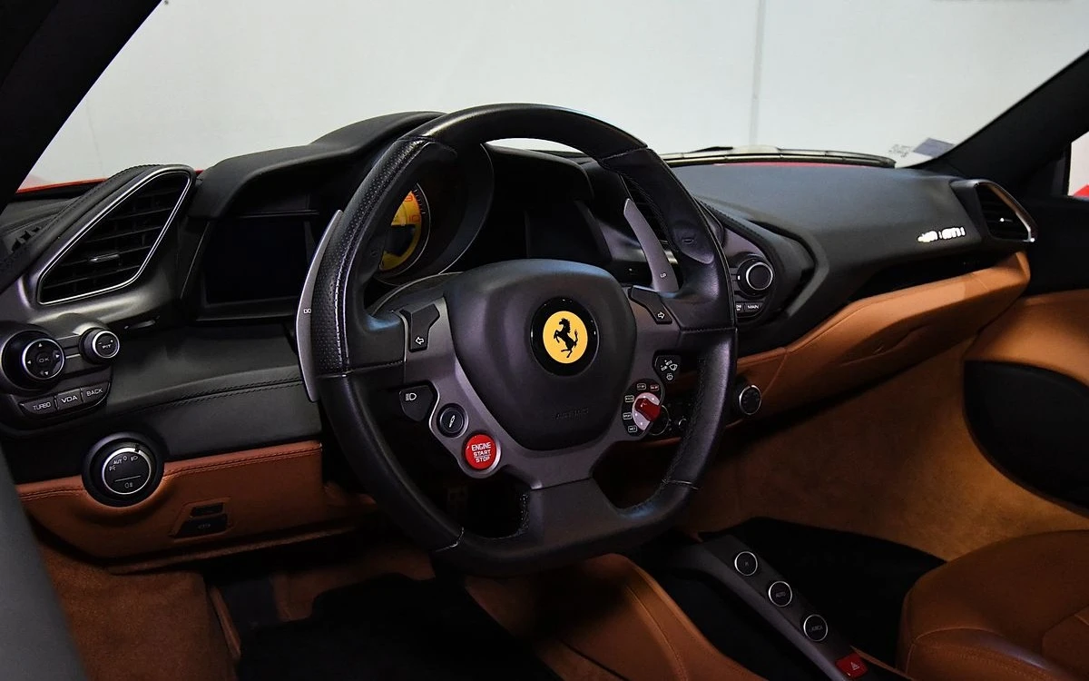 Ferrari 488 GTB, снимка 8 - Автомобили и джипове - 54700016