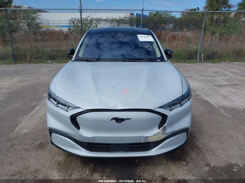 Ford Mustang Mach-E Premium, снимка 13 - Автомобили и джипове - 55127069