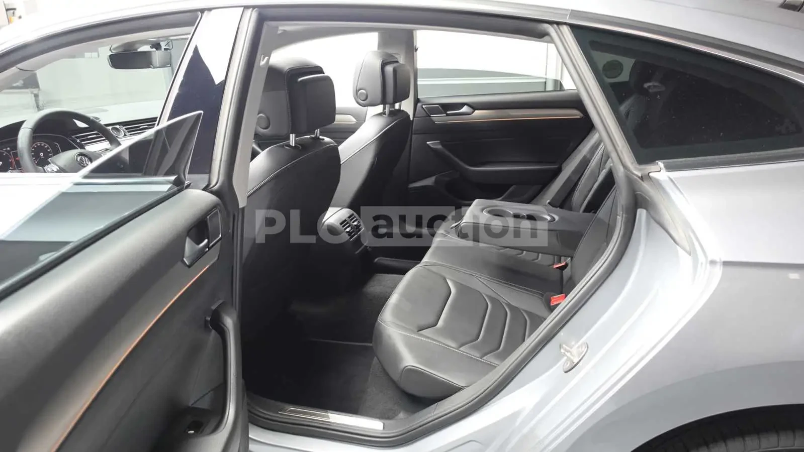 VW Arteon PRESTIGE /360/PANORAMA/ПОДГРЕВ/ОБДУХВАНЕ/, снимка 11 - Автомобили и джипове - 55156253