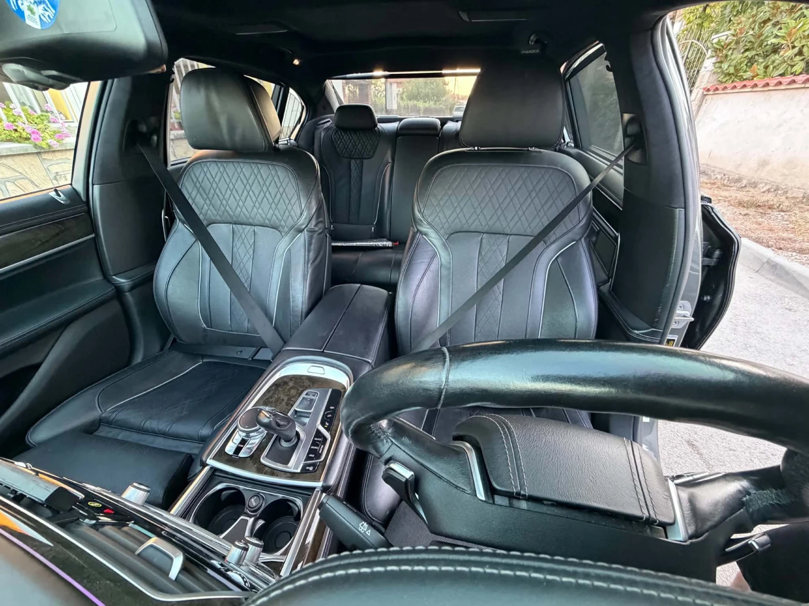 BMW 750, снимка 8 - Автомобили и джипове - 55991792
