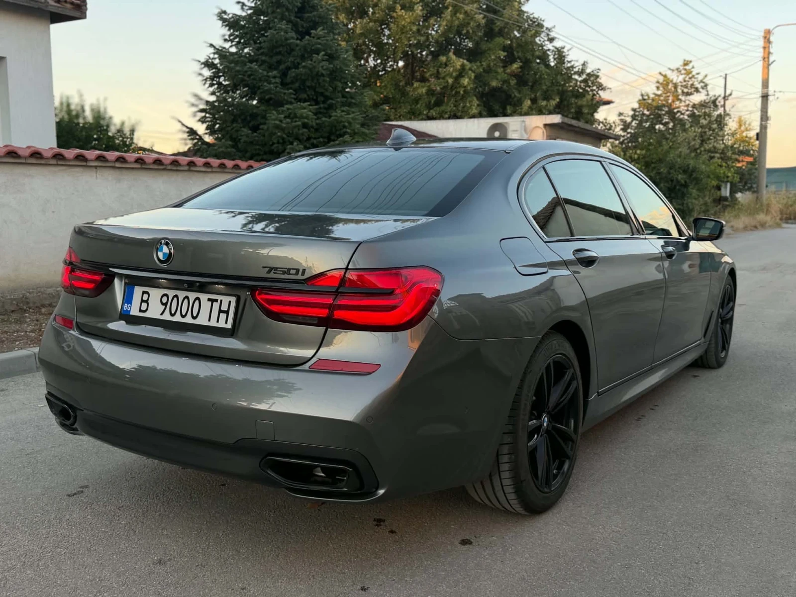 BMW 750, снимка 5 - Автомобили и джипове - 55991792