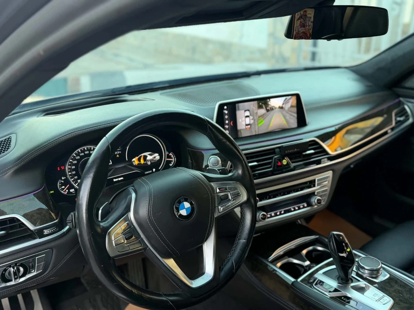 BMW 750, снимка 7 - Автомобили и джипове - 55991792