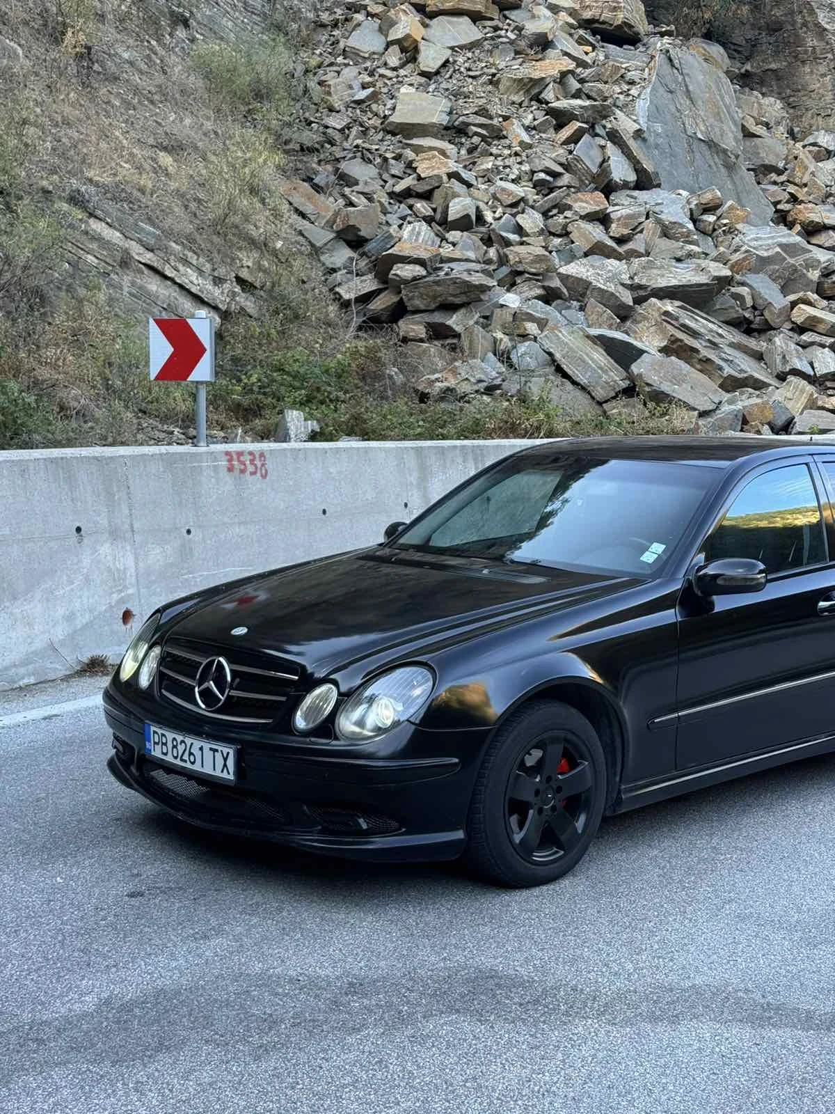 Mercedes-Benz E 270, снимка 4 - Автомобили и джипове - 56260857