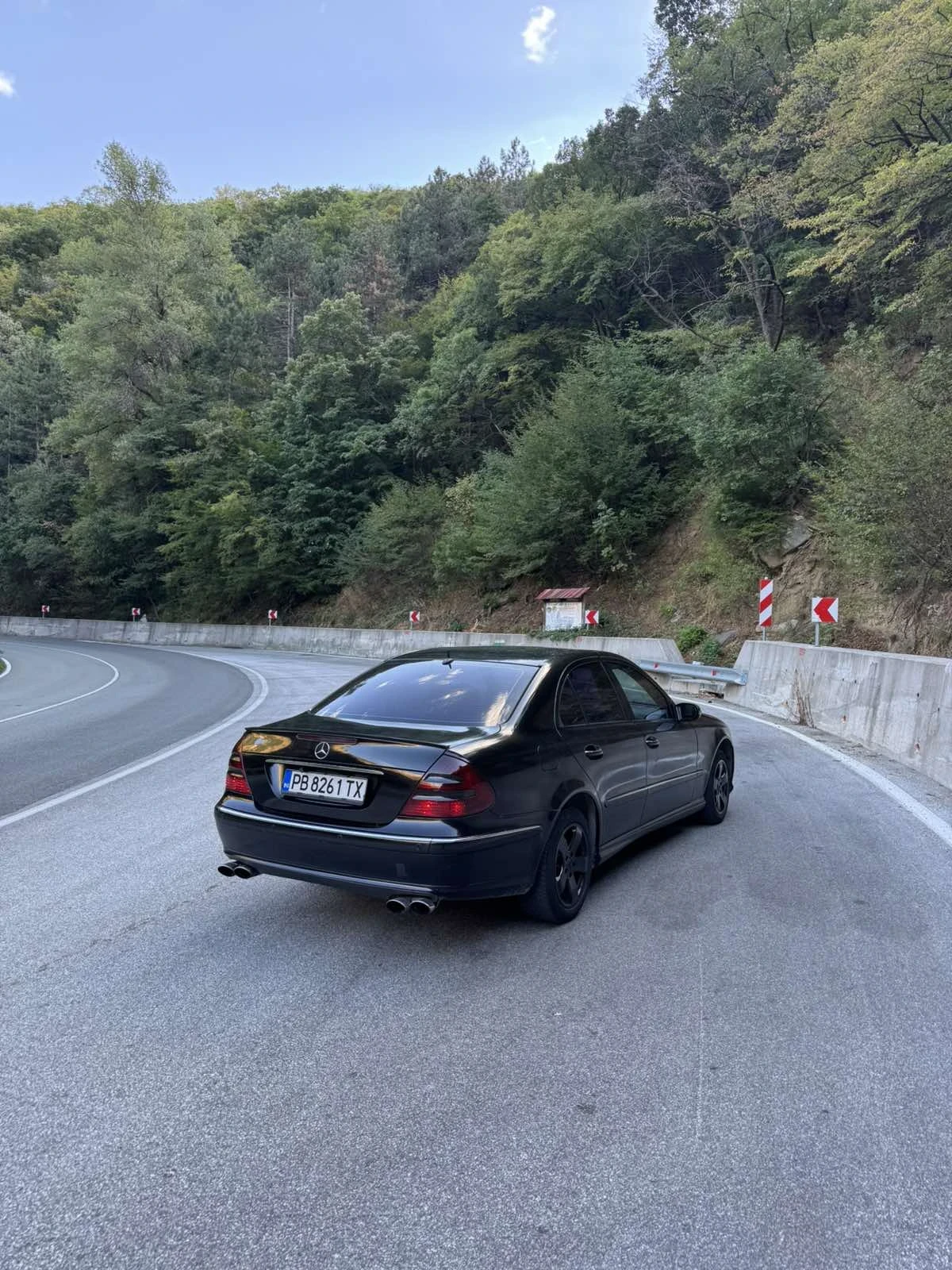 Mercedes-Benz E 270, снимка 8 - Автомобили и джипове - 56260857