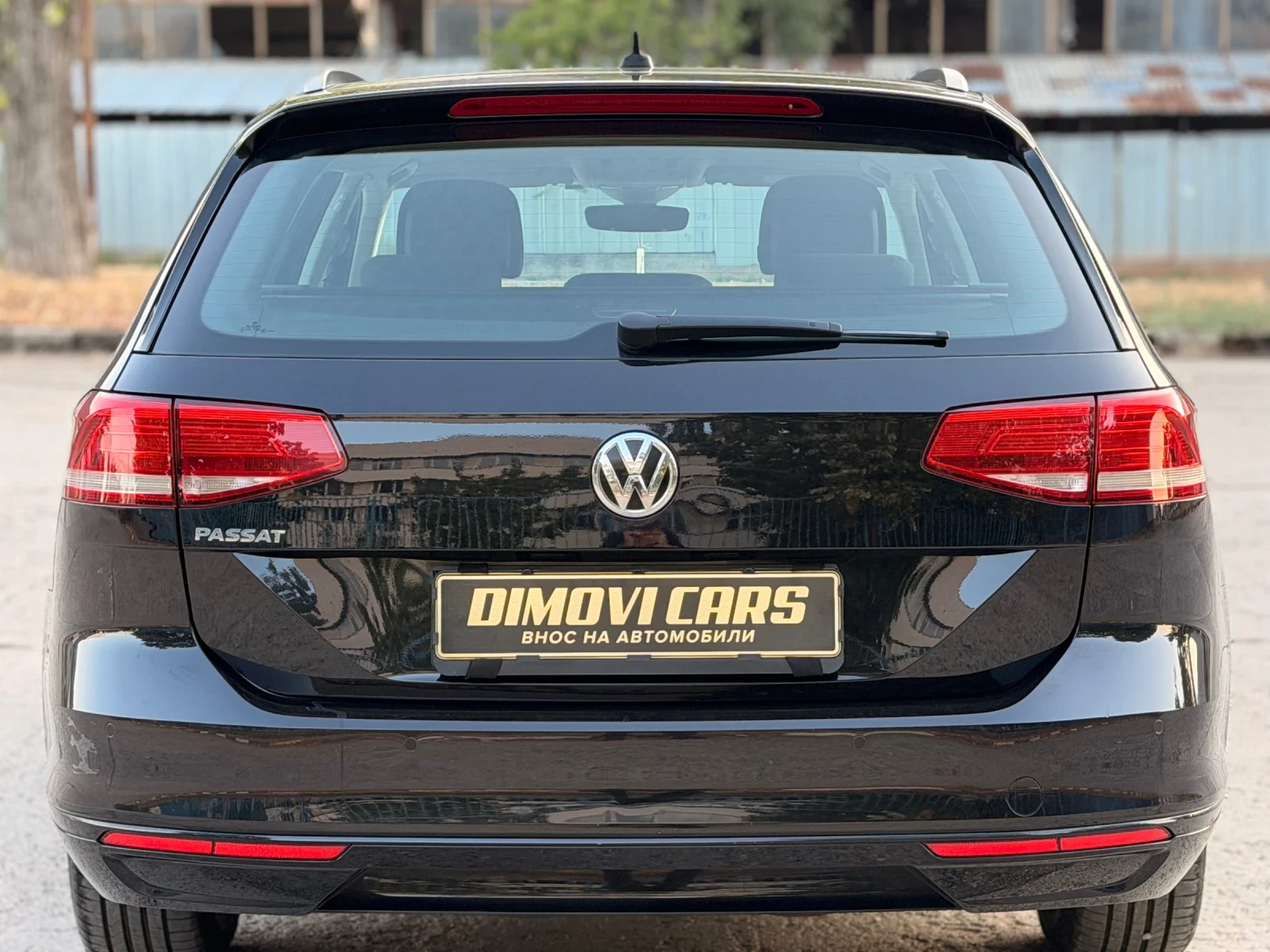 VW Passat 2.0TDI/ДИСТРОНИК/АВТОМАТ, снимка 4 - Автомобили и джипове - 56353130
