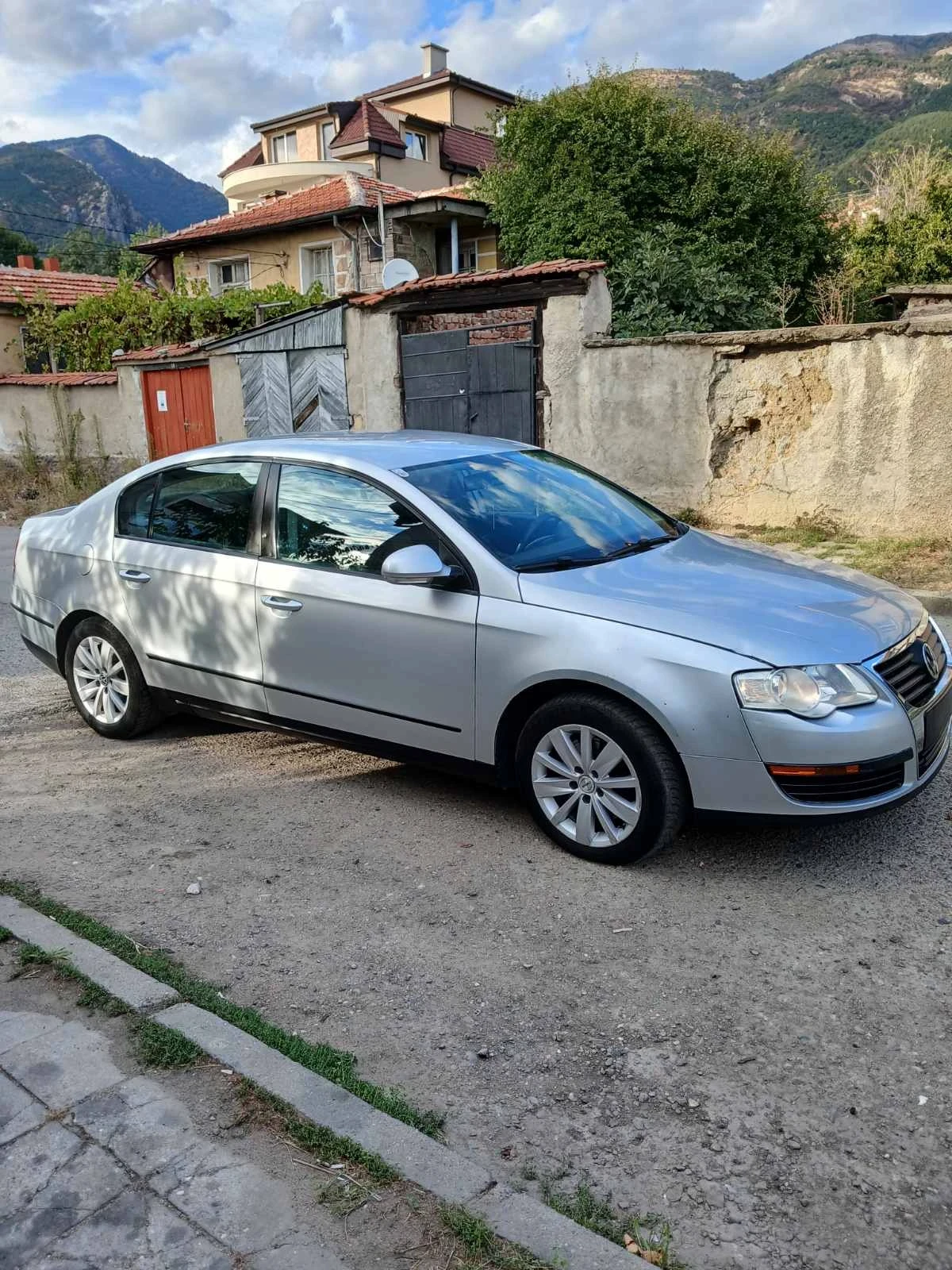 VW Passat, снимка 5 - Автомобили и джипове - 56640578