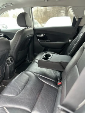 Kia Niro 64kW/Термопомпа/Гаранция/Executiveline/SOH 100%, снимка 11