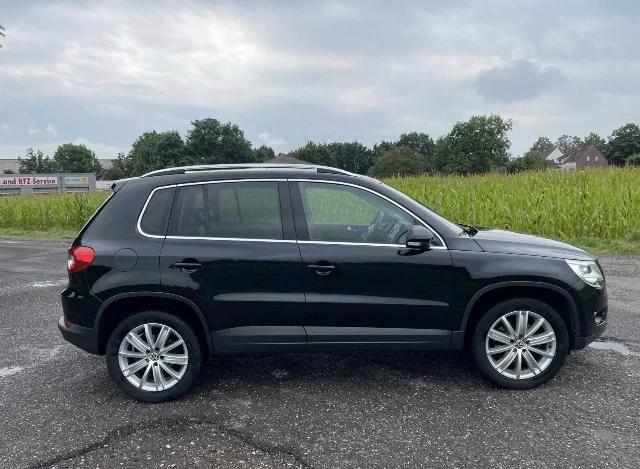 VW Tiguan 2.0 TSI 4x4 Panorama Avtomat, снимка 8 - Автомобили и джипове - 47348234