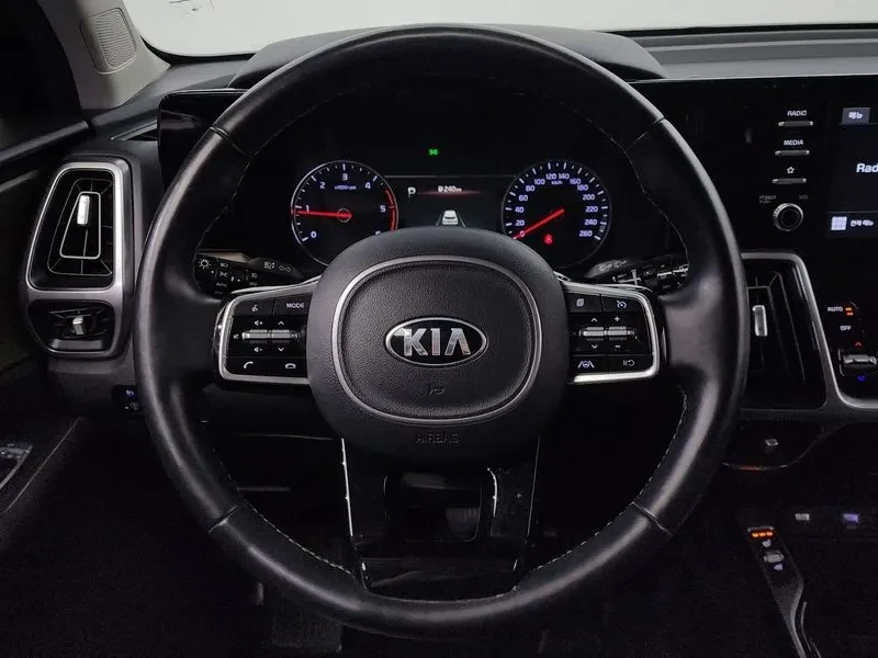 Kia Sorento 2.2 CRDI 4WD - САМО 30% АВАНС, снимка 14 - Автомобили и джипове - 56018252