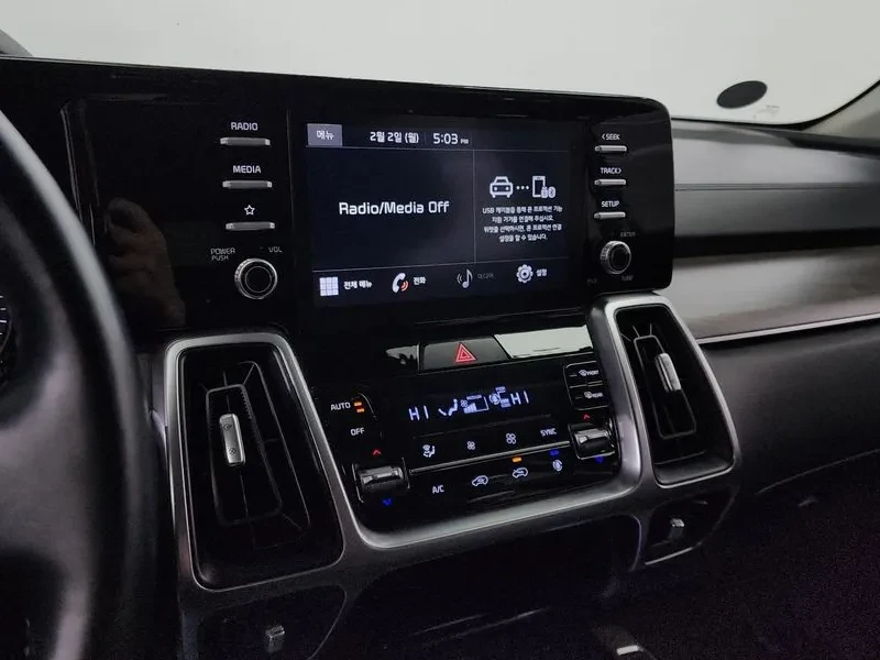 Kia Sorento 2.2 CRDI 4WD - САМО 30% АВАНС, снимка 16 - Автомобили и джипове - 56018252