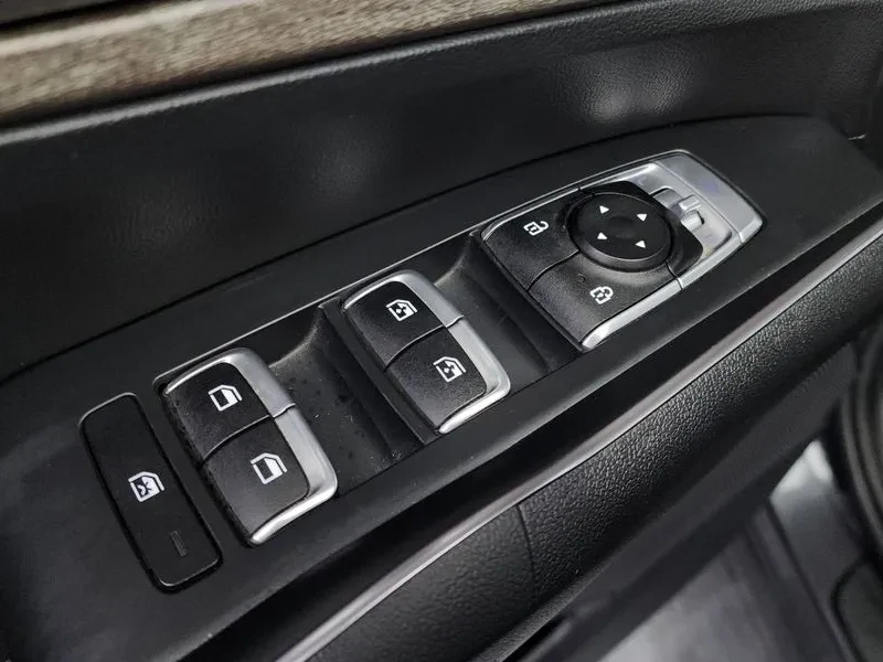 Kia Sorento 2.2 CRDI 4WD - САМО 30% АВАНС, снимка 12 - Автомобили и джипове - 56018252