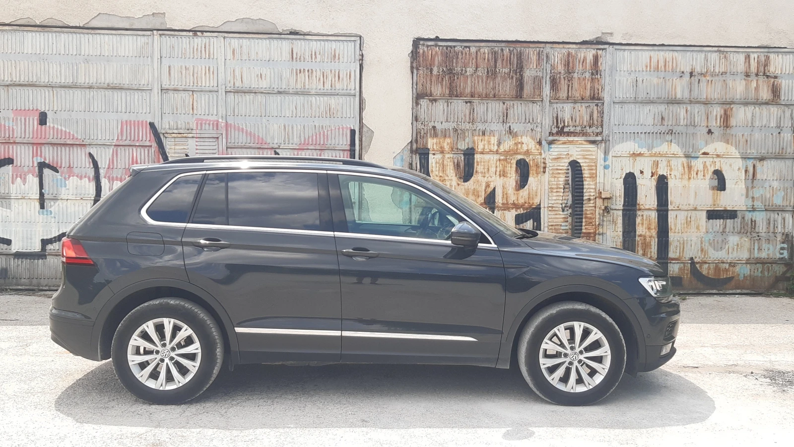 VW Tiguan Highline 2.0 TSI 4Motion - изображение 4