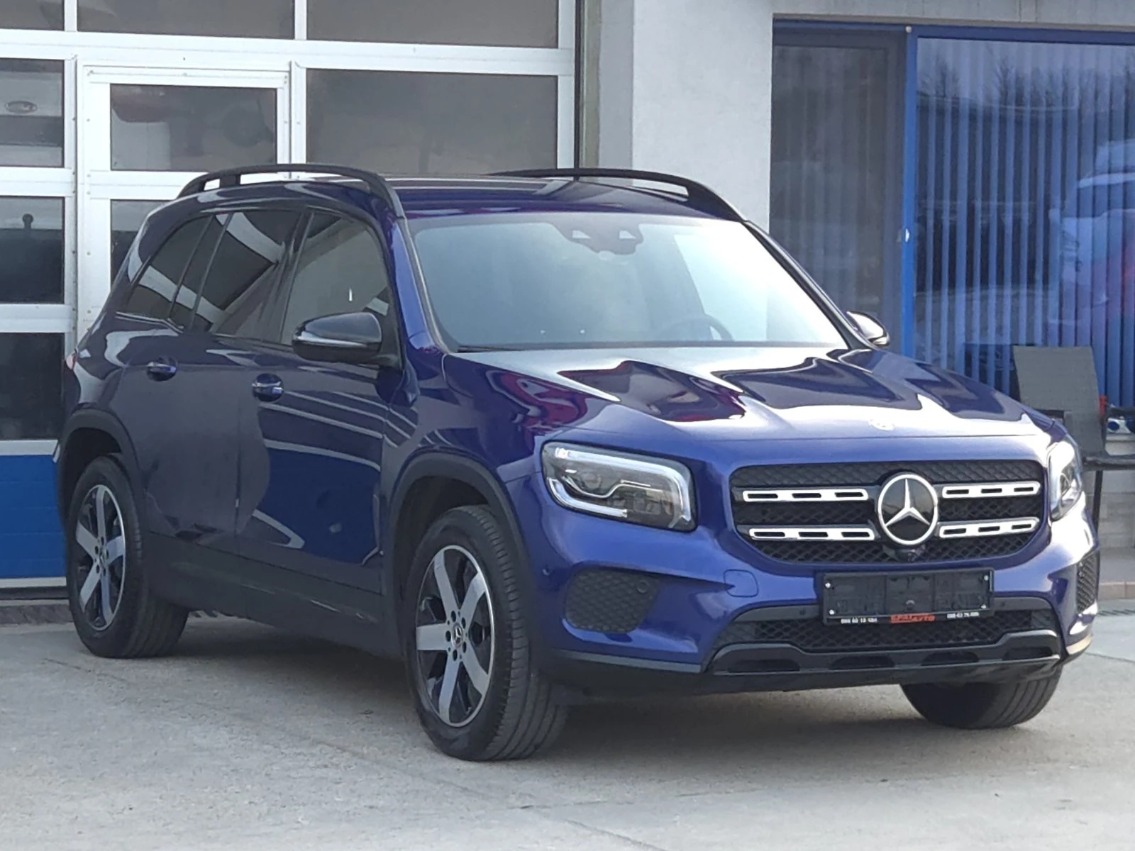 Mercedes-Benz GLB 200D/4-MATIC/PROGRESSIVE LINE , снимка 2 - Автомобили и джипове - 53879078