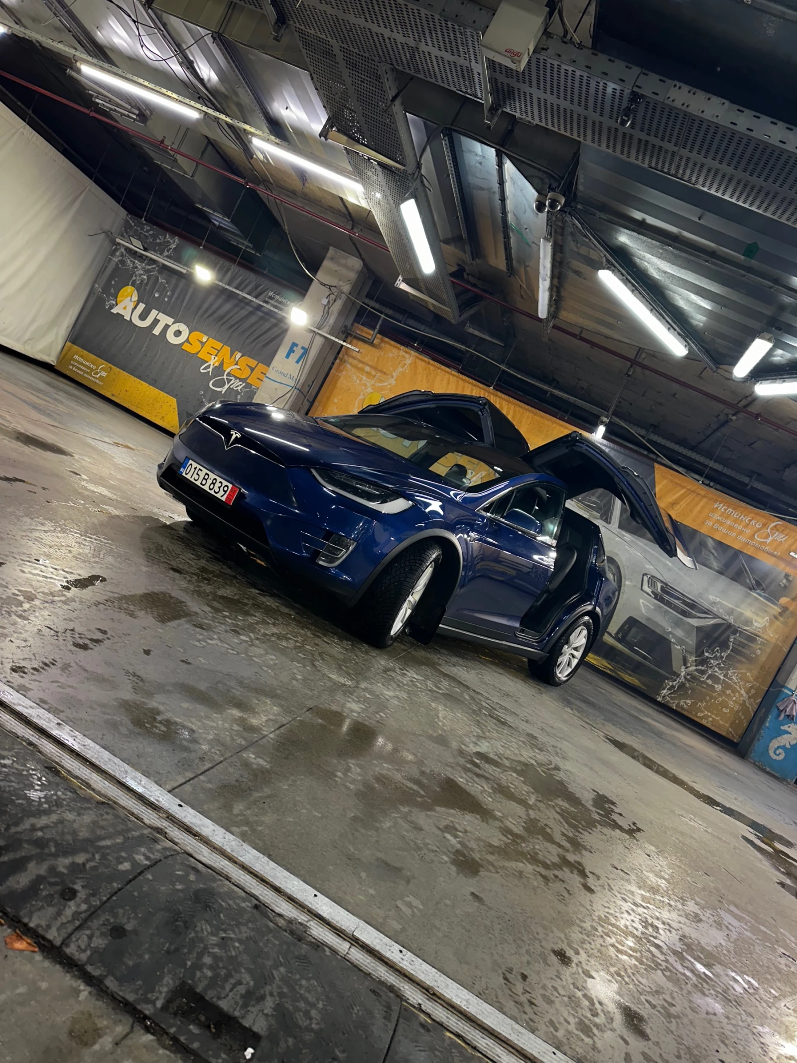 Tesla Model X 75 D, снимка 3 - Автомобили и джипове - 53963853