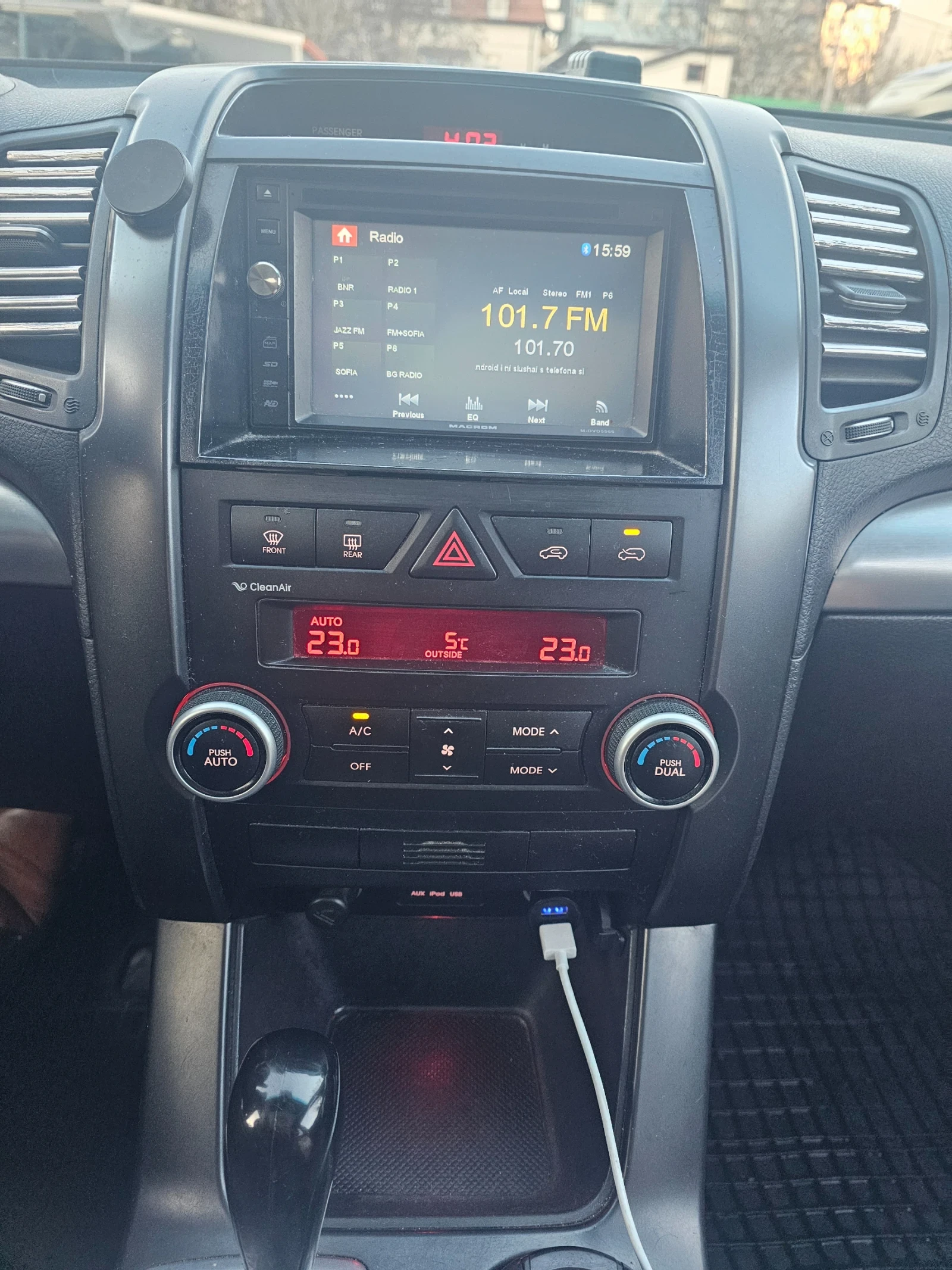 Kia Sorento, снимка 9 - Автомобили и джипове - 54183112