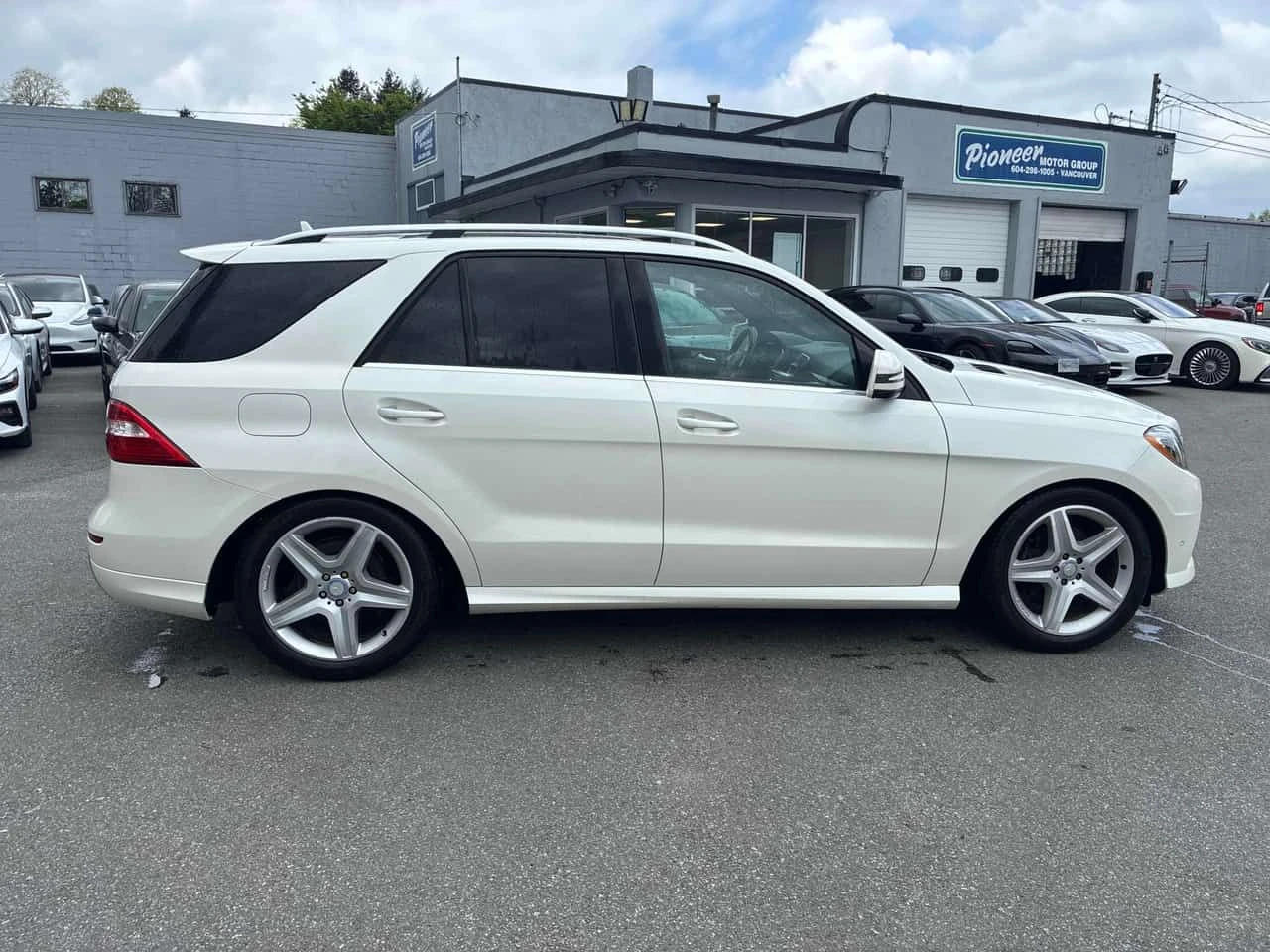 Mercedes-Benz ML 350  | BLUETEC | AMG PACK | PANO | ПОДГРЕВ | КОЖА , снимка 5 - Автомобили и джипове - 54454267
