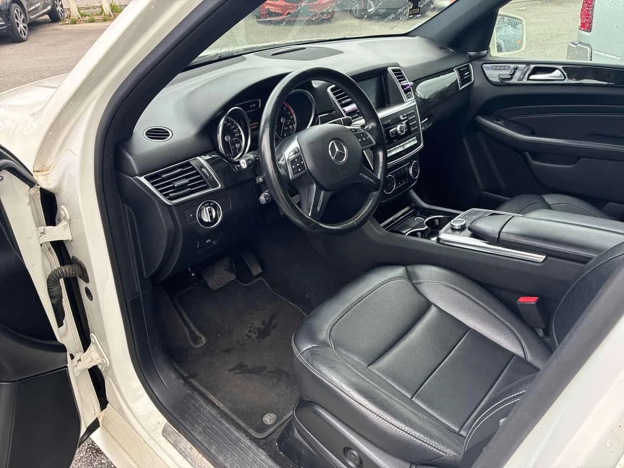 Mercedes-Benz ML 350  | BLUETEC | AMG PACK | PANO | ПОДГРЕВ | КОЖА , снимка 9 - Автомобили и джипове - 54454267