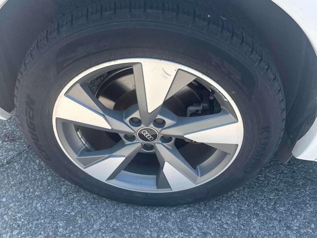 Audi Q5 * Komfort * CARFAX * БЕЗ ПЪРВОНАЧАЛНА ВНОСКА, снимка 7 - Автомобили и джипове - 55269179