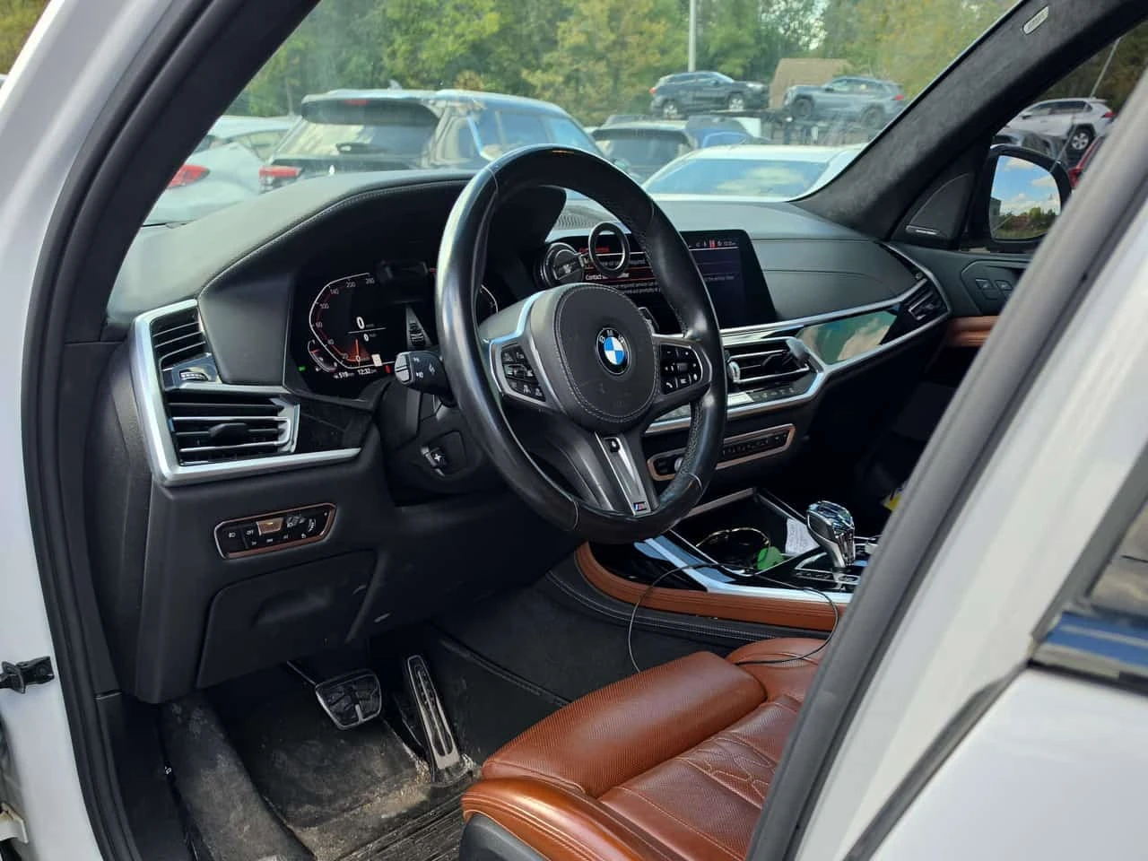 BMW X7 xDrive40i | CARFAX | БЕЗ ИНЦИДЕНТИ , снимка 7 - Автомобили и джипове - 56332675