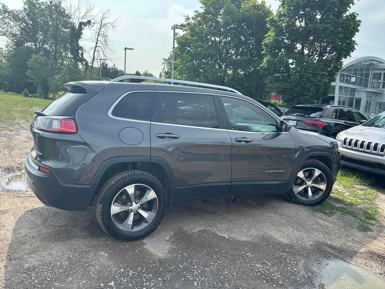 Jeep Cherokee  Limited / CARFAX / ���������� / 2 �����  | Mobile.bg � ����������� 4