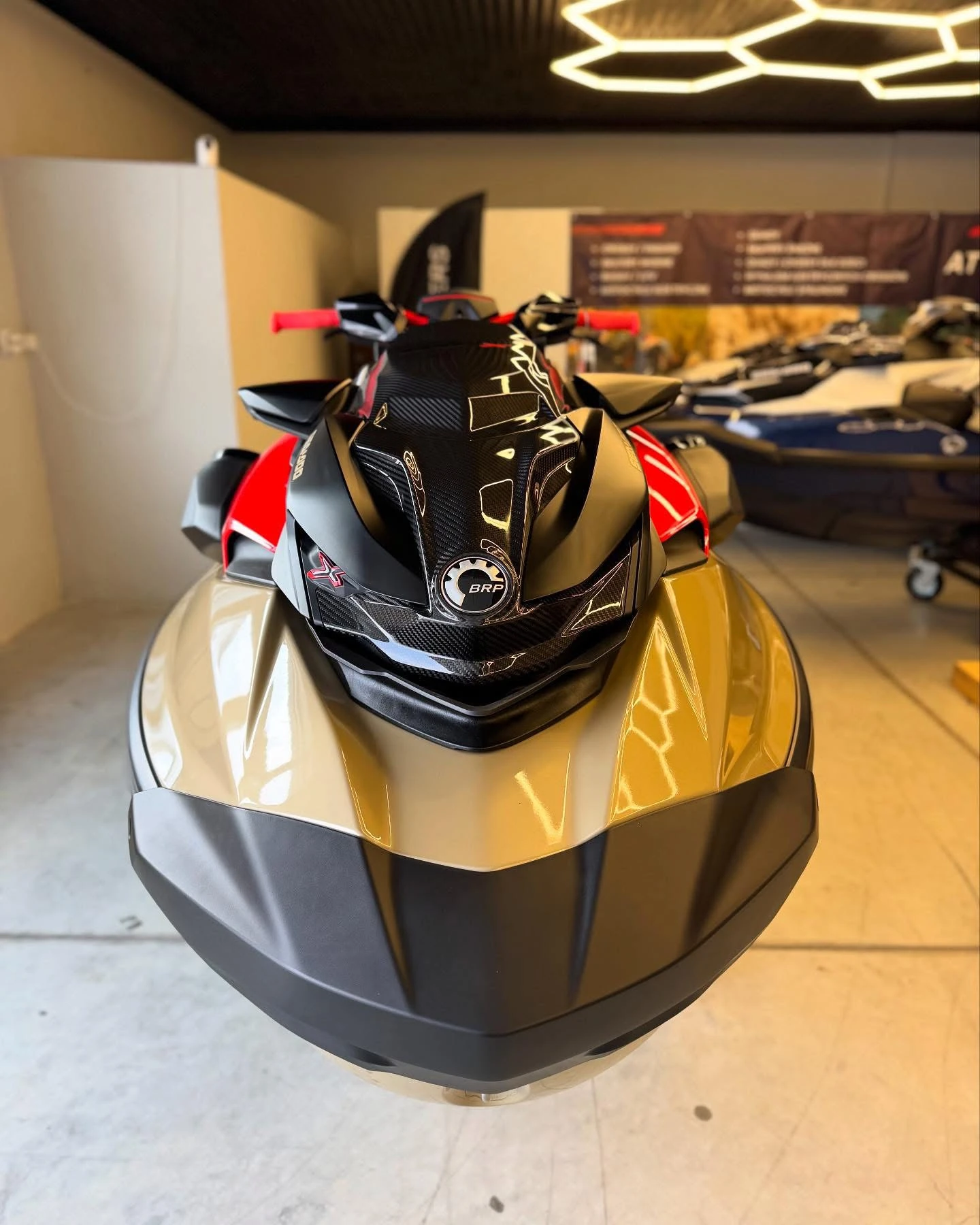 Джет Bombardier Sea Doo Sea Doo RXP-X 325 Tech Package - изображение 5