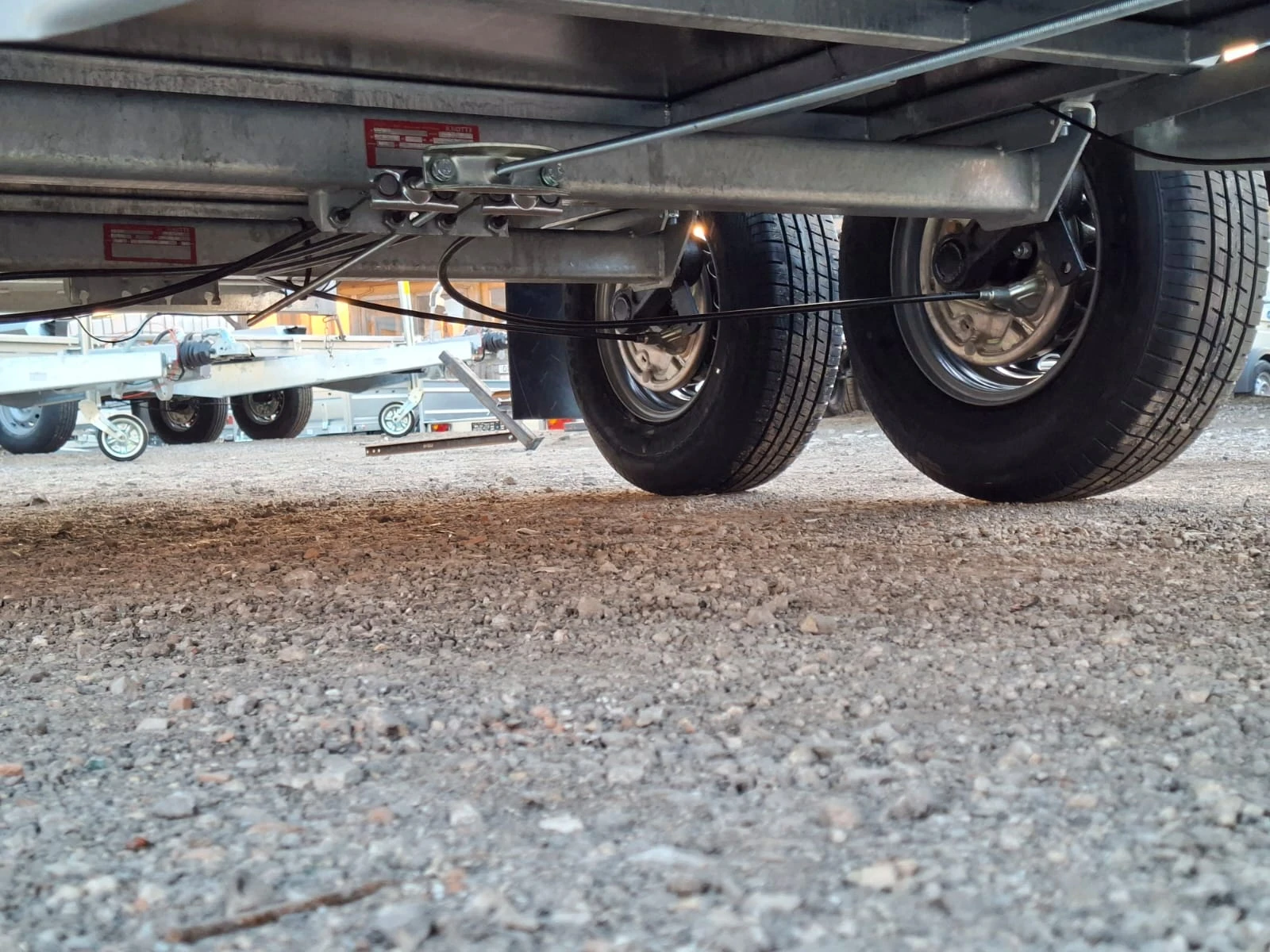 За автомобил Neptun N35-350 2 LOAD MAX, снимка 15 - Ремаркета - 53976915