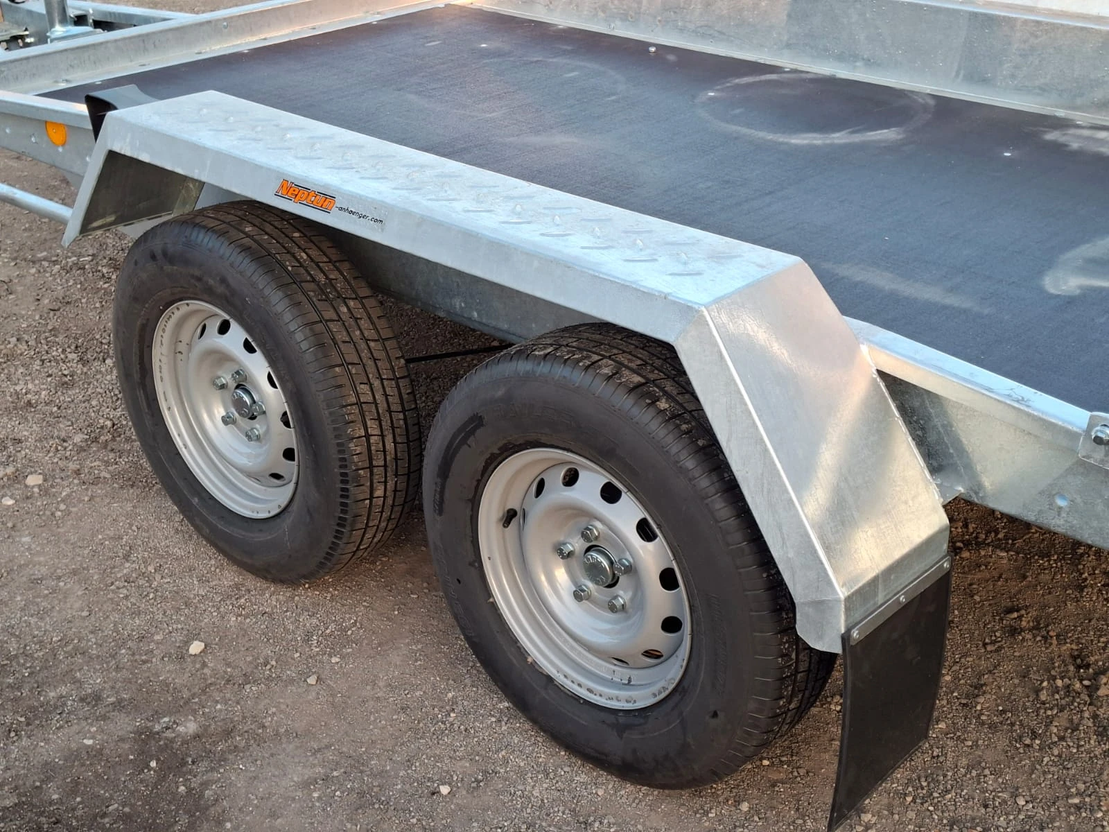 За автомобил Neptun N35-350 2 LOAD MAX, снимка 11 - Ремаркета - 53976915