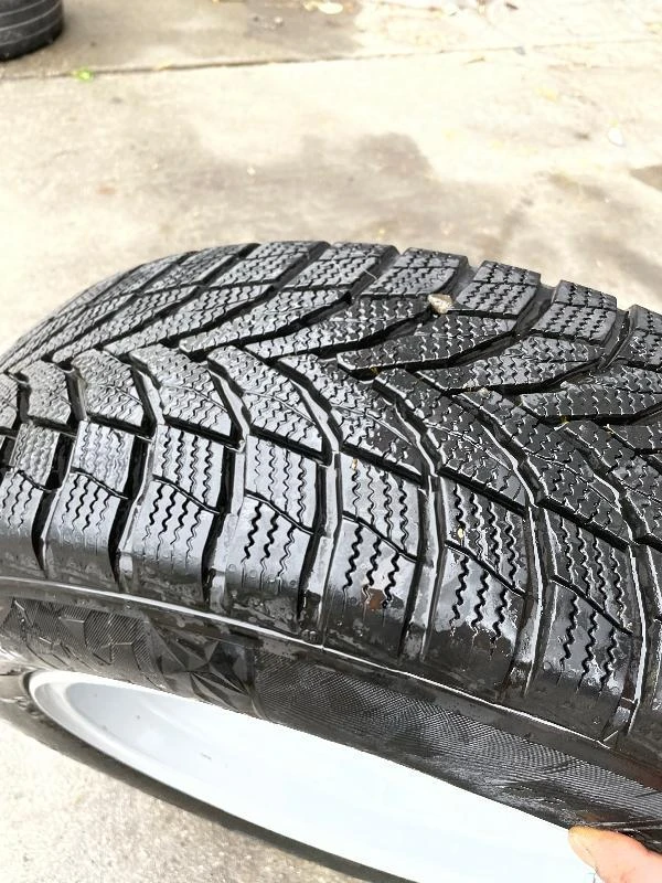 Гуми с джанти Maxtrek 225/65R17, снимка 4 - Гуми и джанти - 34458314