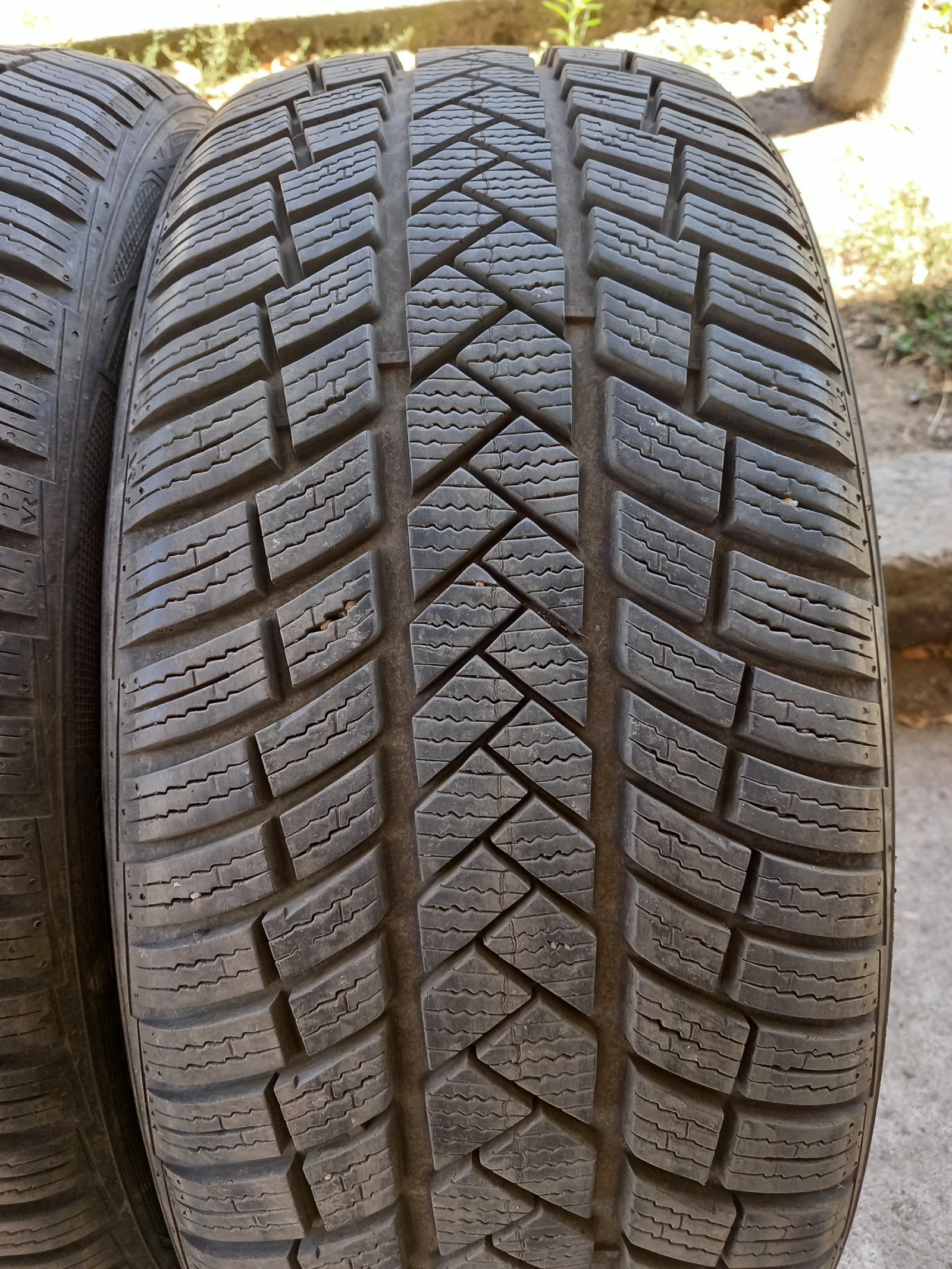  215/45R18 | Mobile.bg   4
