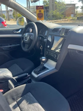Skoda Octavia ОБСЛУЖЕН! 1.6TDi, снимка 5