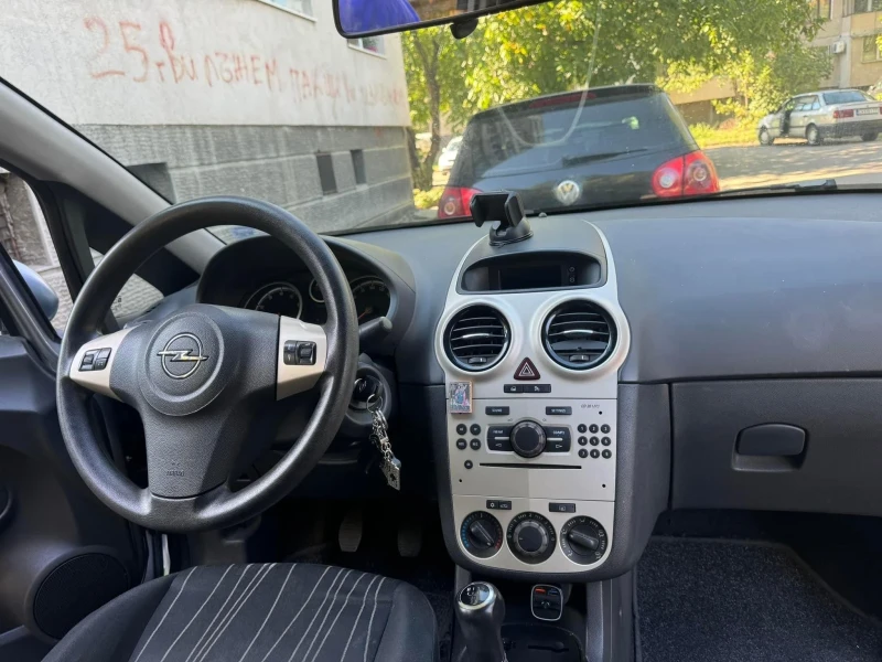 Opel Corsa 1.2, снимка 3 - Автомобили и джипове - 47468406