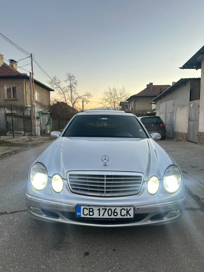 Mercedes-Benz E 270 ЧИП, снимка 5 - Автомобили и джипове - 49379066