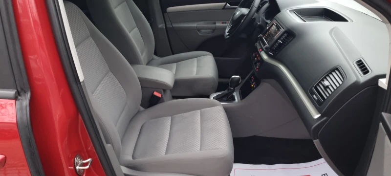 Seat Alhambra 2.0 TDI * FACELIFT* * AVTOMAT* * NAVI* * ШВЕЙЦАРИЯ, снимка 10 - Автомобили и джипове - 49625254