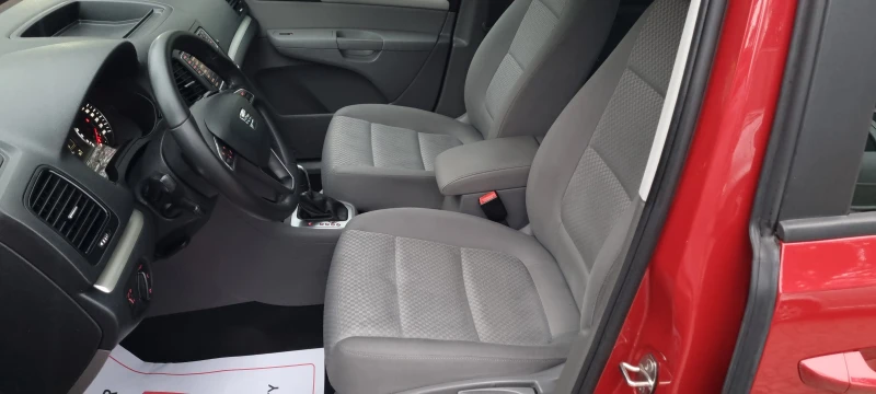 Seat Alhambra 2.0 TDI * FACELIFT* * AVTOMAT* * NAVI* * ШВЕЙЦАРИЯ, снимка 9 - Автомобили и джипове - 49625254