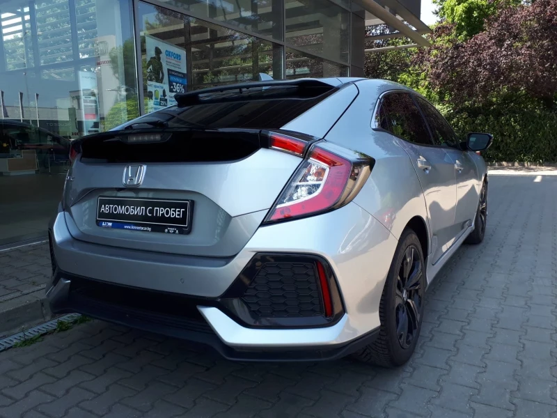 Honda Civic 1.0 VTECTurbo, снимка 5 - Автомобили и джипове - 51162441