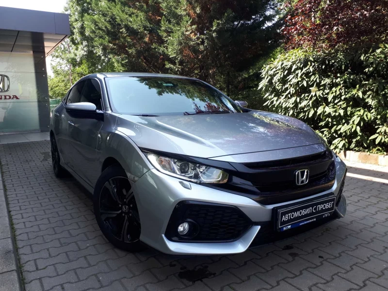 Honda Civic 1.0 VTECTurbo, снимка 3 - Автомобили и джипове - 51162441