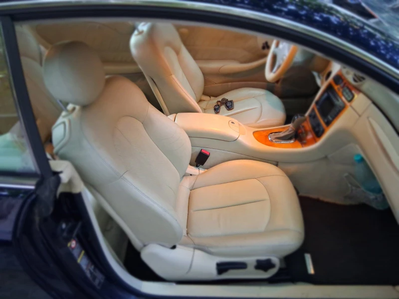 Mercedes-Benz CLK 270 CDI, снимка 8 - Автомобили и джипове - 52190489