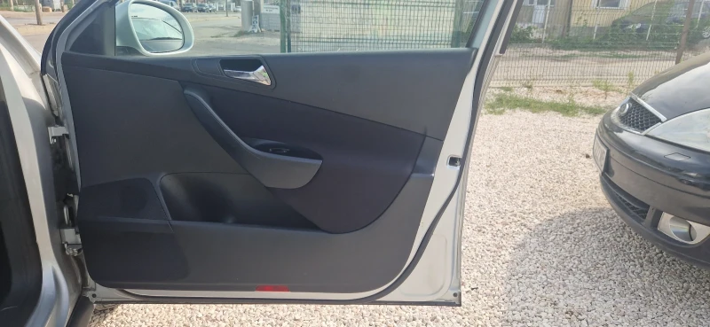 VW Passat 2.0 tdi-140 кс.-ИТАЛИЯ, снимка 11 - Автомобили и джипове - 51607645