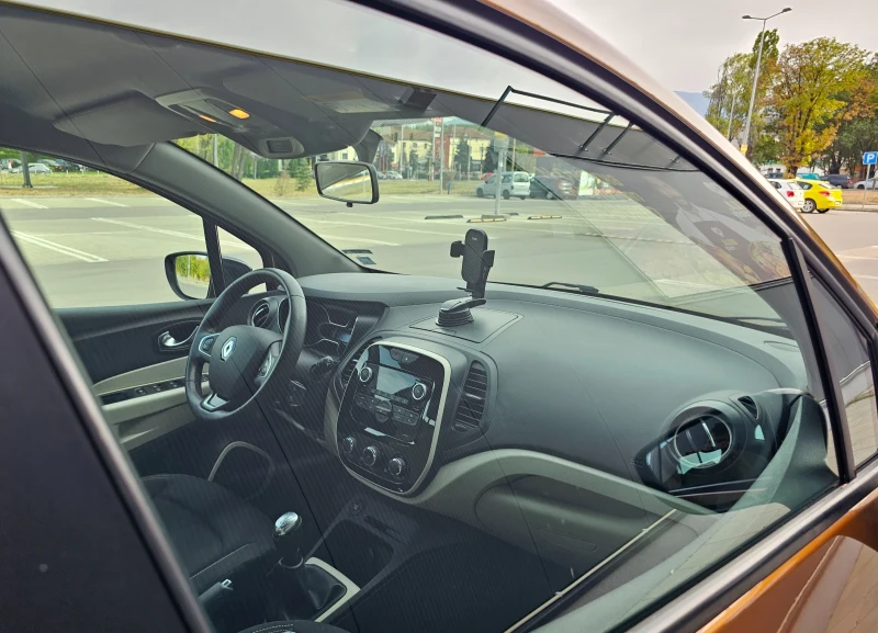 Renault Captur 90hp - 82000км Keyless и др. , снимка 11 - Автомобили и джипове - 52527397